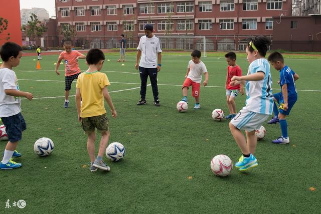 孙铭徽赛后感到不适呕吐 直接赴医院进行检查