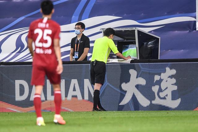 孙铭徽12+10广厦胜广州 王睿泽18分青岛胜福建